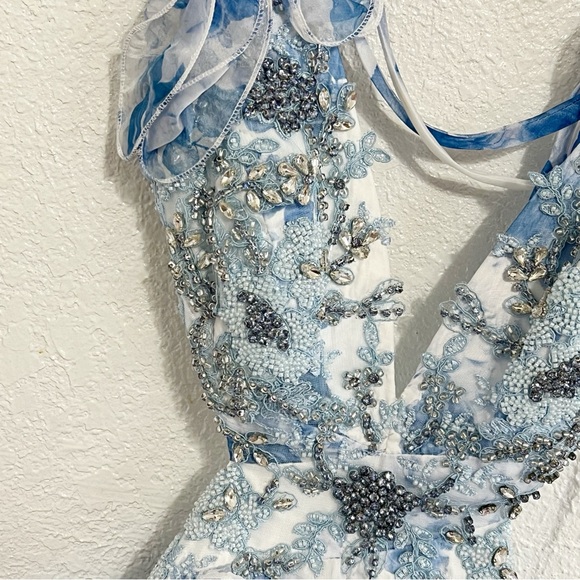 NWT Mac Duggal Floral Lace Up Tie Back Ruffle Shoulder Embellished Gown - Picture 5 of 15